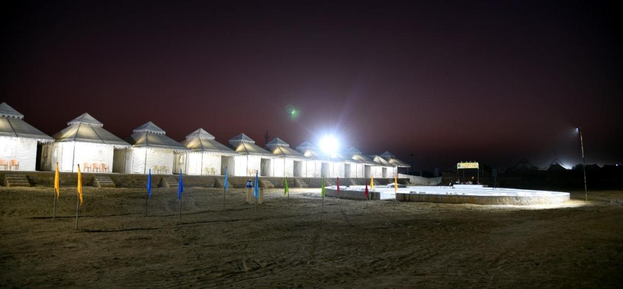 Desert Holiday Camp Jaisalmer Hotel Sam Exterior photo