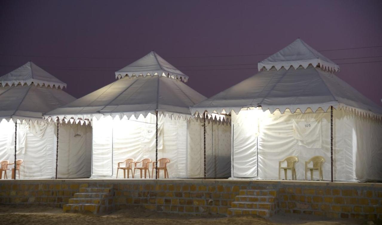 Desert Holiday Camp Jaisalmer Hotel Sam Exterior photo