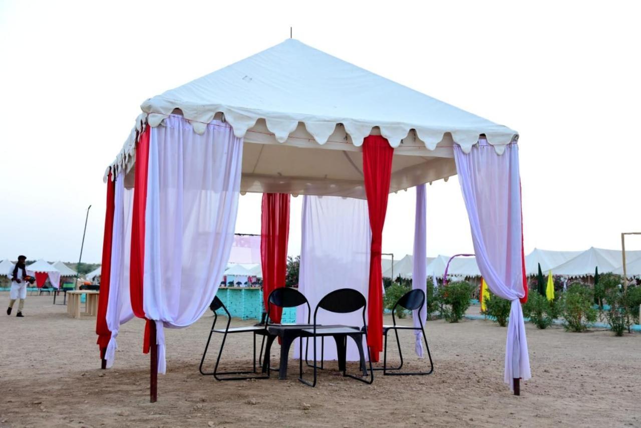 Desert Holiday Camp Jaisalmer Hotel Sam Exterior photo